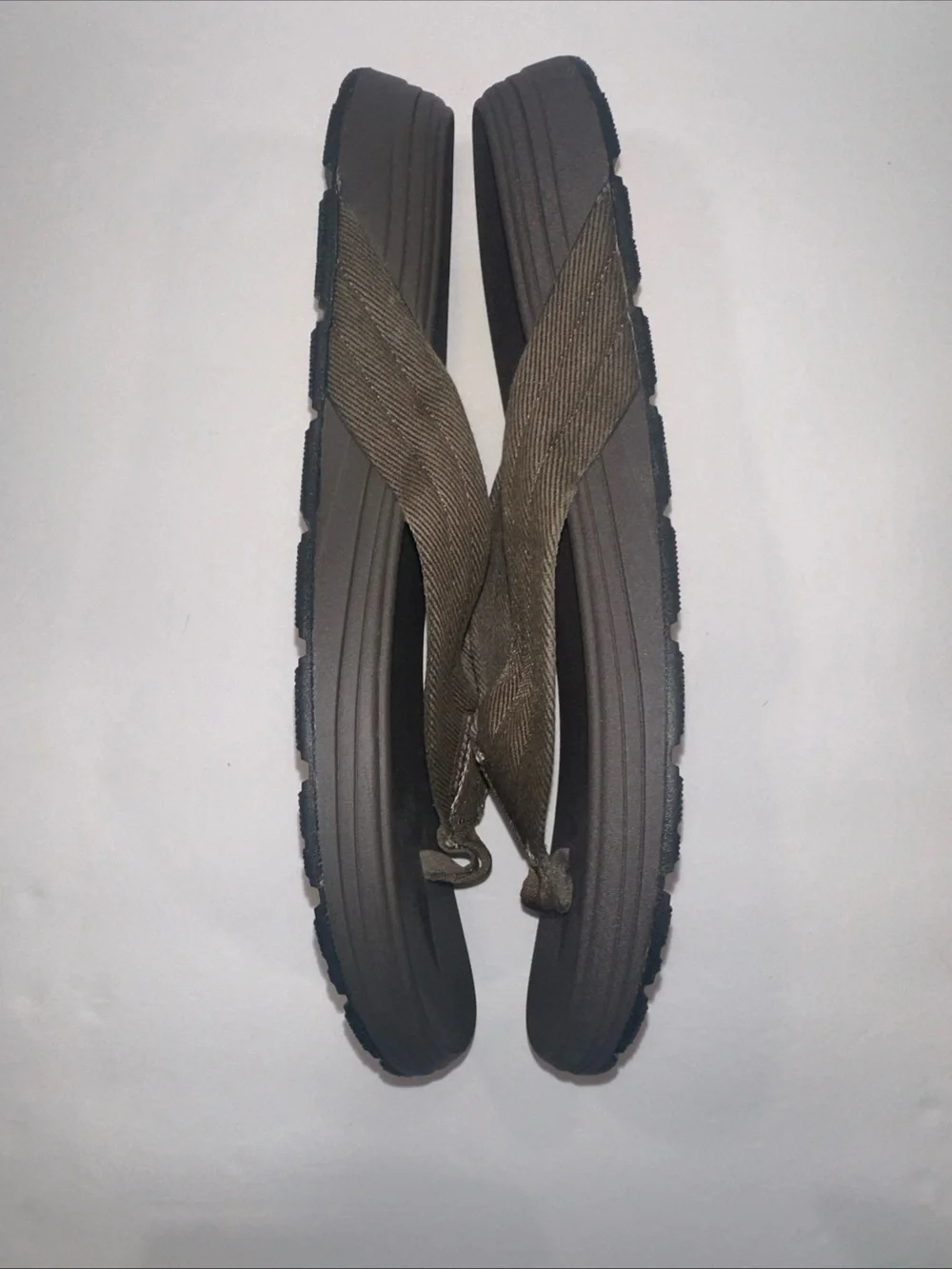 Skechers Men Relaxed Fit Luxe Foam Flip Flop Thong Brown Size 12 Never Worn